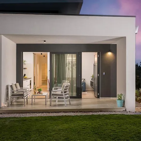 Nina & Mauro * Porec